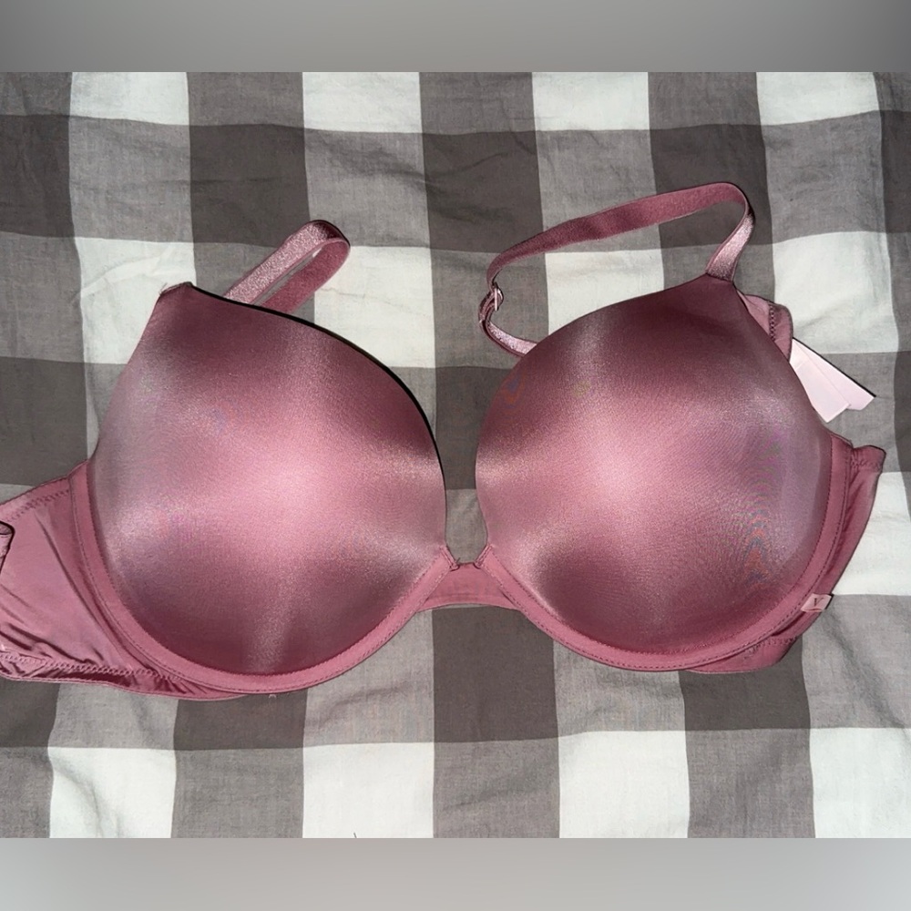 Victoria’s Secret padded bra 38D